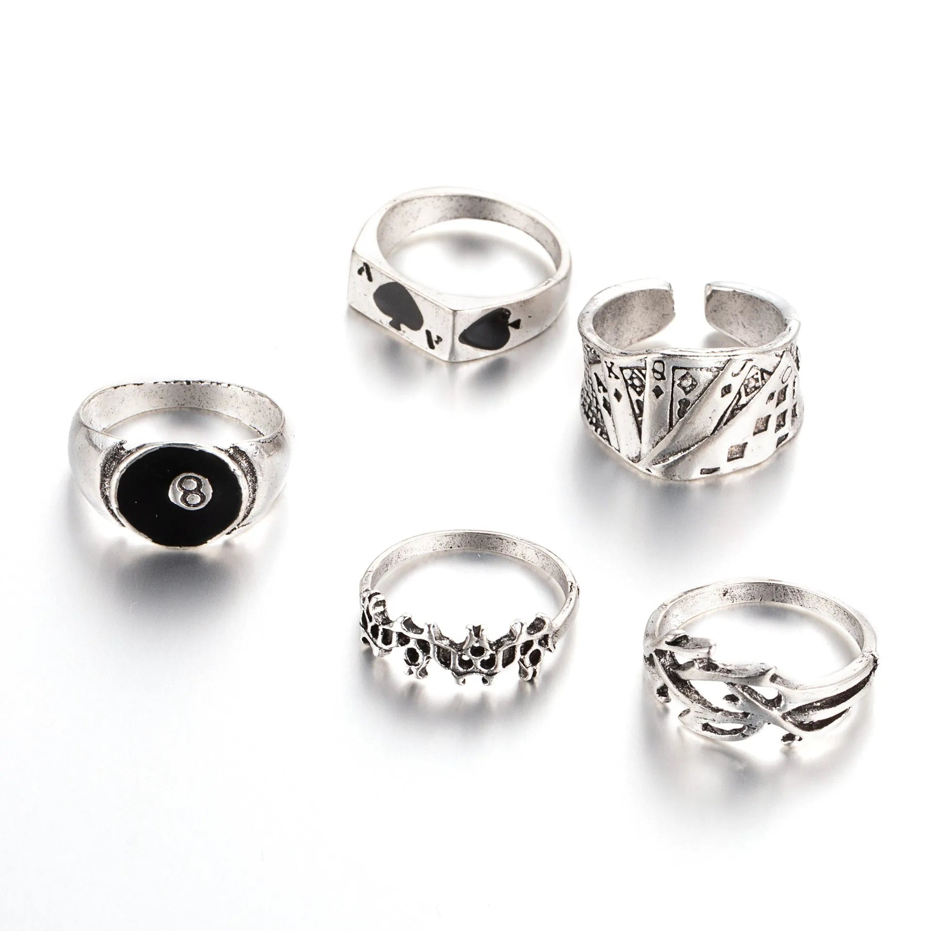 Black alloy poker ring with retro spade card design for women, adjustable size