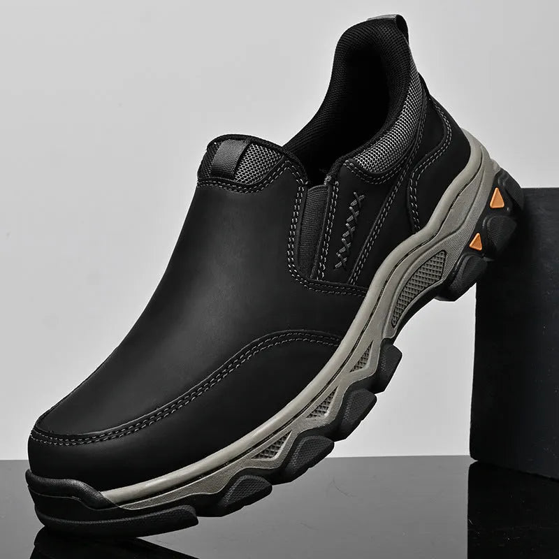 Men's black PU casual Oxford lace-up shoes with a flat heel and round toe on a wear-resistant rubber sole.
