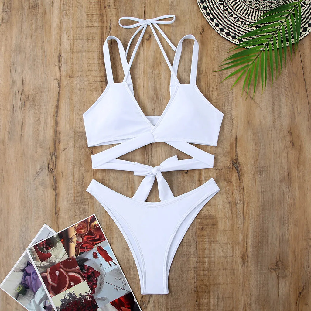 Women's solid colour strap bikini swimsuit in five colour options