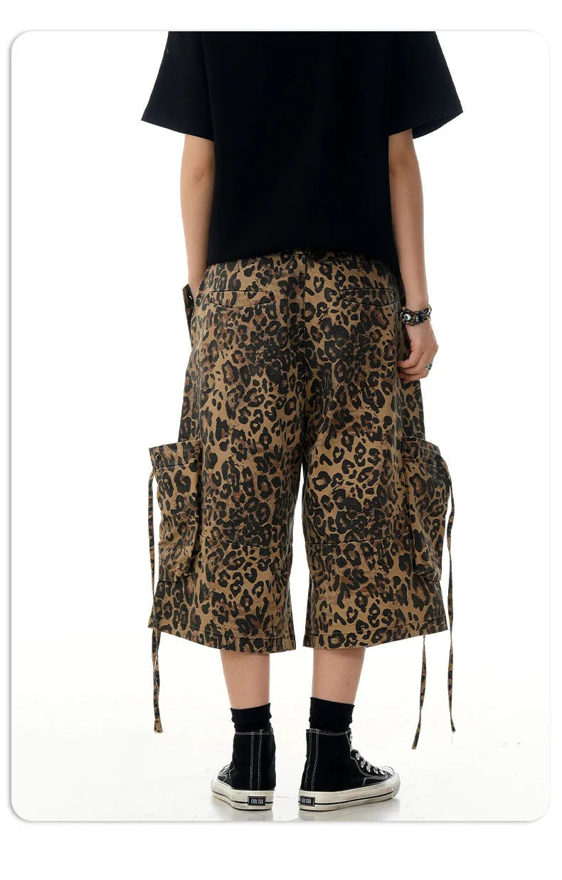 Women's leopard print cropped trousers with high waist and straight leg in cotton fabric