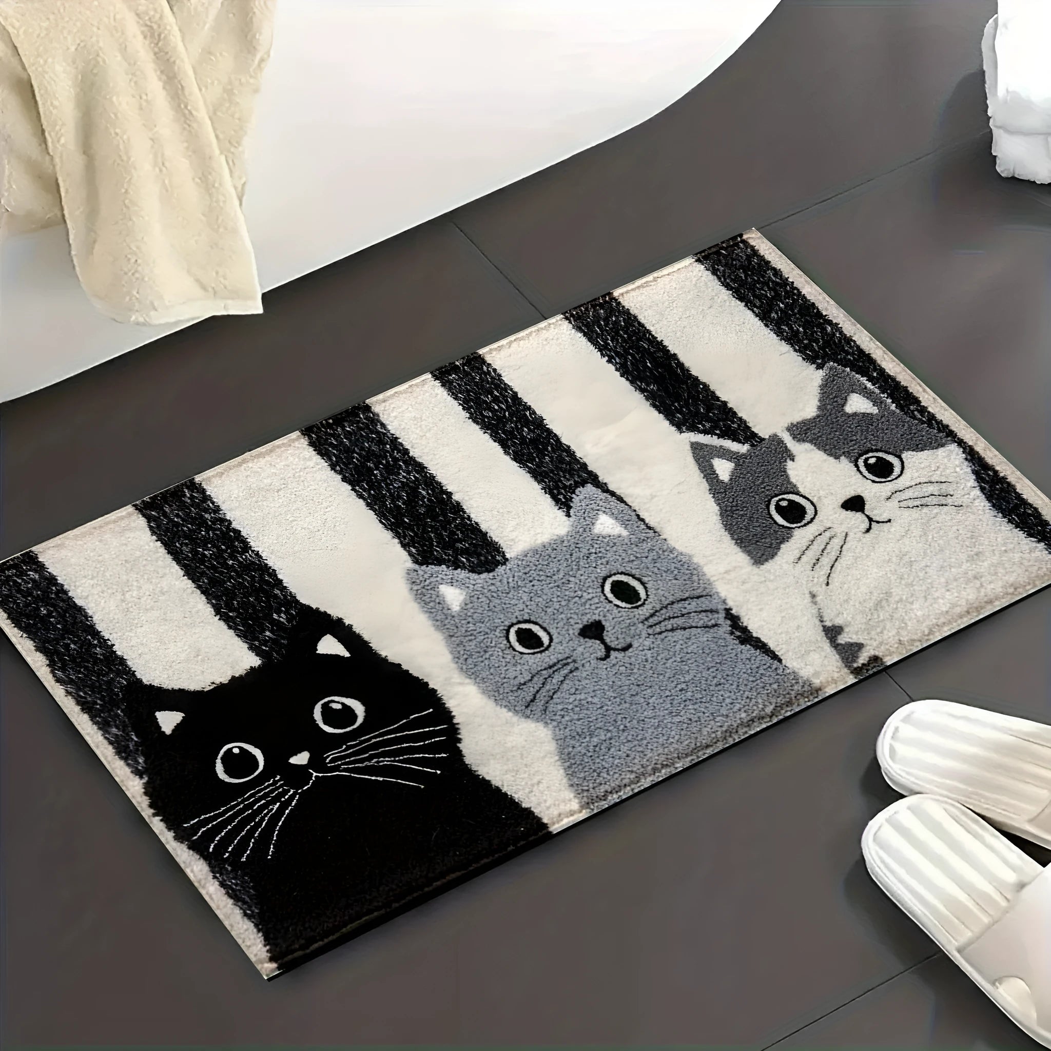 Bathroom absorbent floor mat with three kittens cartoon design, thick cashmere surface, 40x60cm size