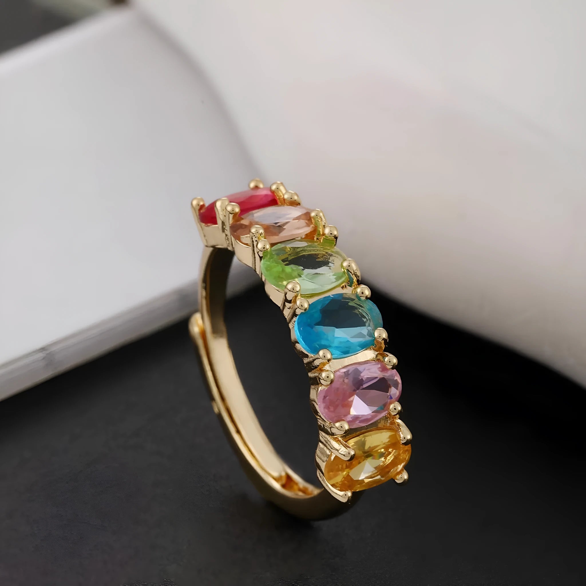 Gold electroplated copper ring with zircon stone and adjustable size in simple retro design