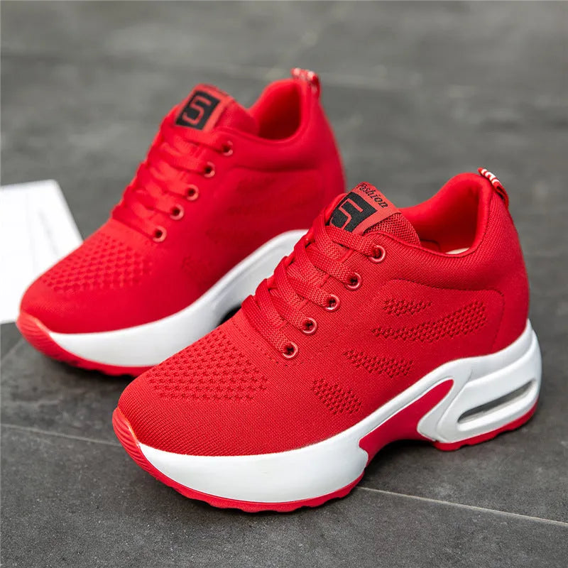 Soft sole mesh height-increasing casual shoes with polyurethane mid-heel in black and red colour options