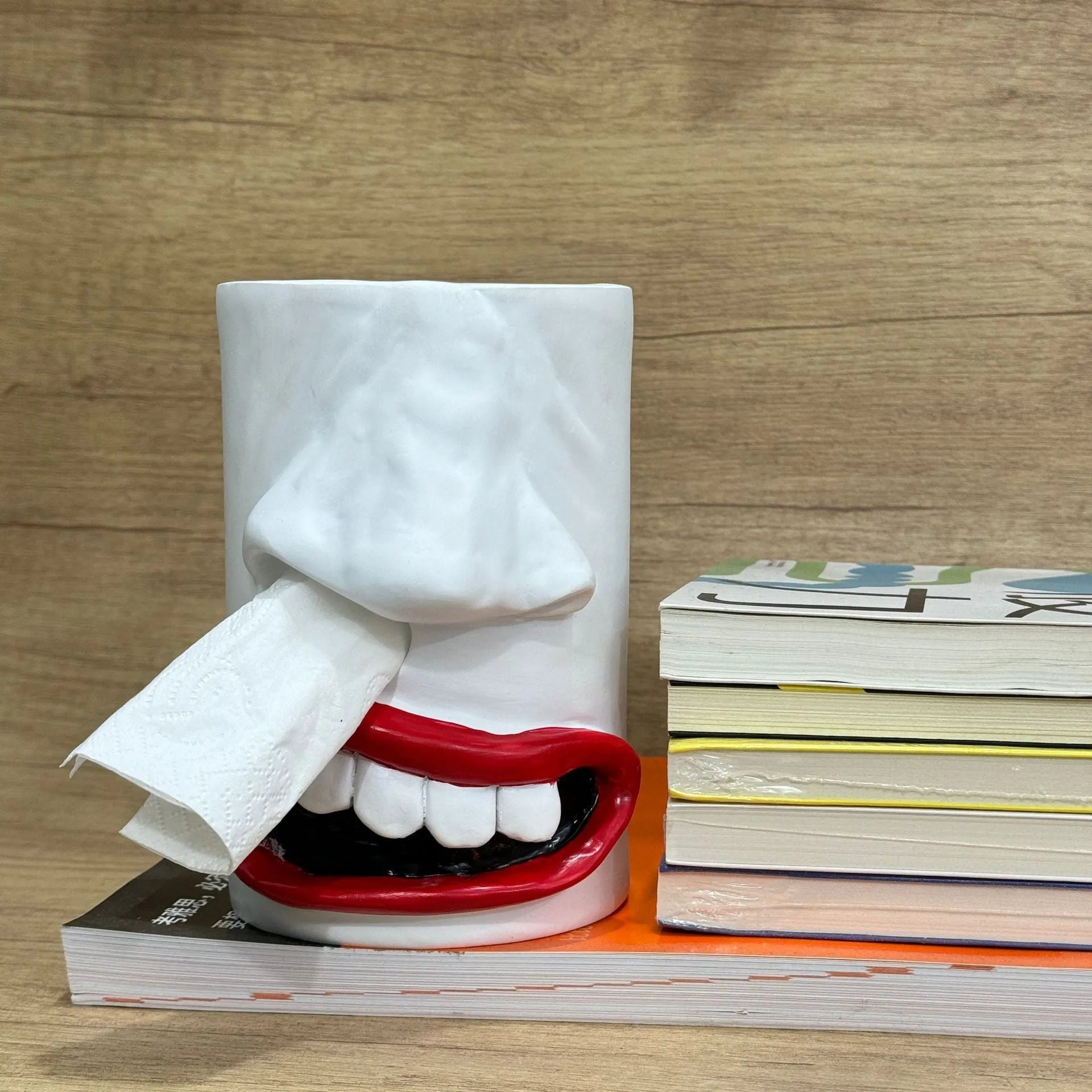 American style resin tissue box cover with humorous design measuring 8.5 by 14.6cm
