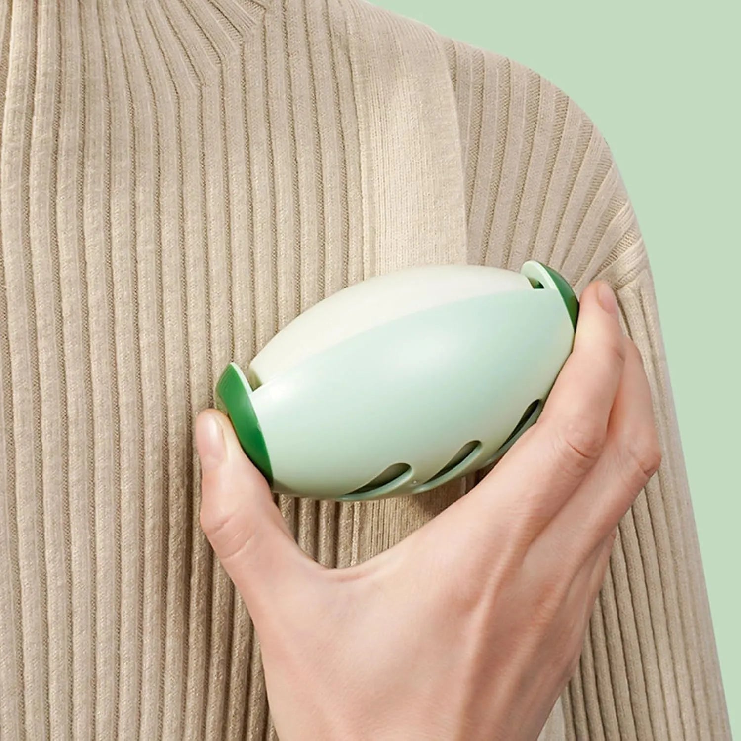 Green and white washable reusable gel lint roller ball portable pet hair removal tool