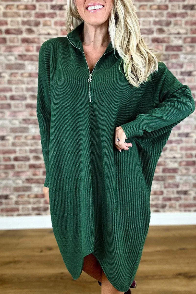 Women's solid colour knitted loose dress with zip front and raglan sleeves