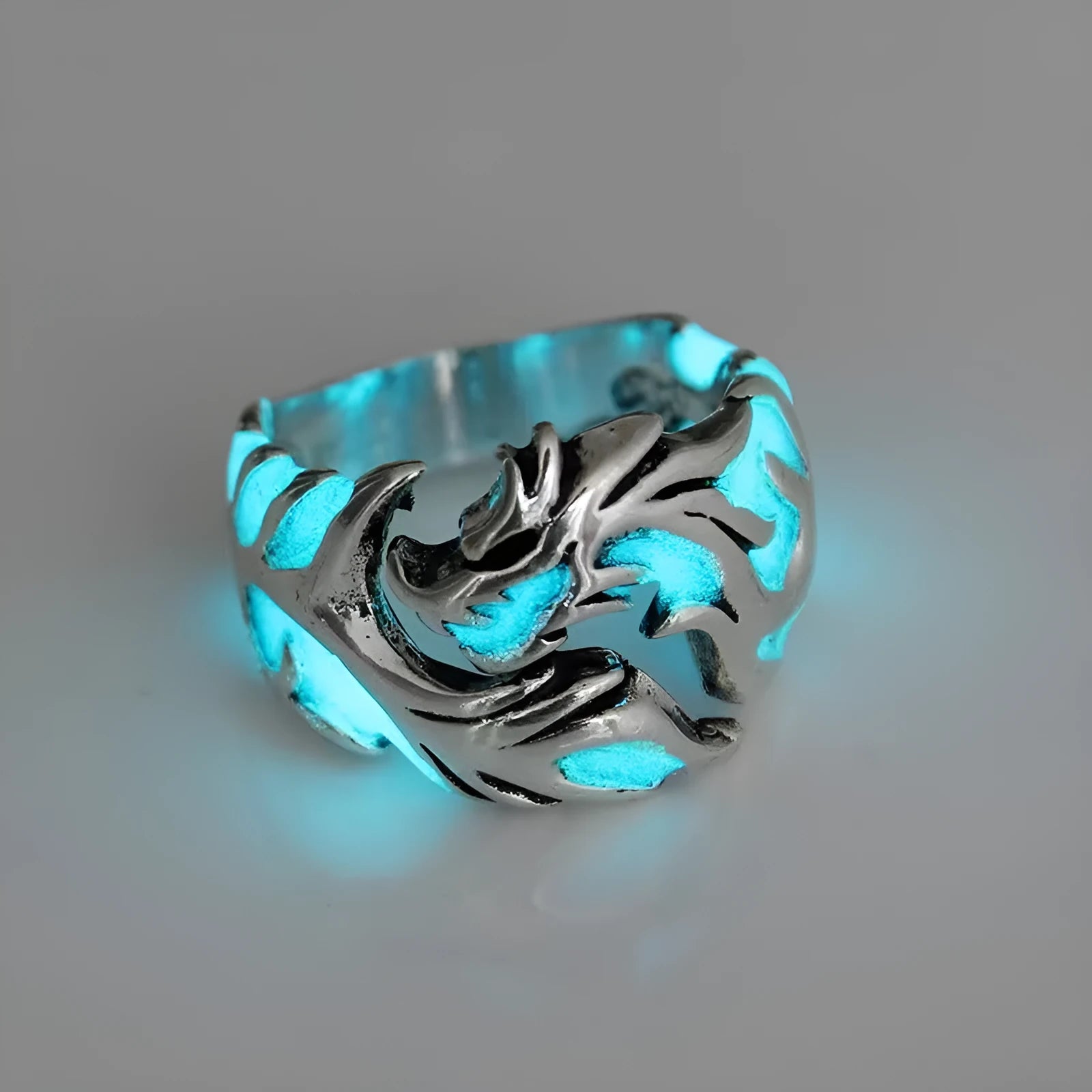 Adjustable Chinese dragon pattern ring in antique silver blue and green with luminous design