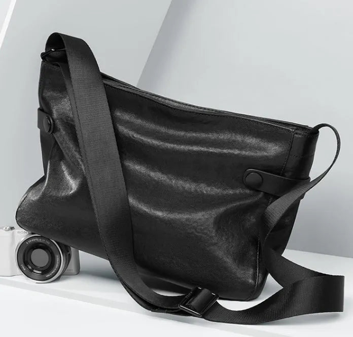 Men's genuine leather crossbody bag black waterproof solid colour patchwork design fabric lining