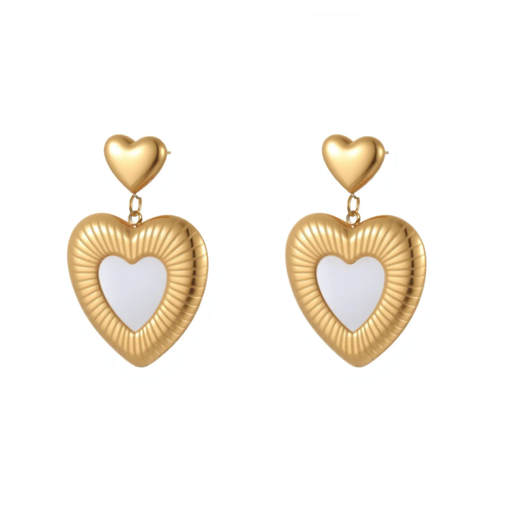Women's gold electroplated heart-shaped earrings with fritillary design on stainless steel
