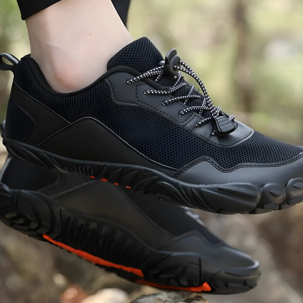 Men's genuine leather mountaineering training shoes in army green