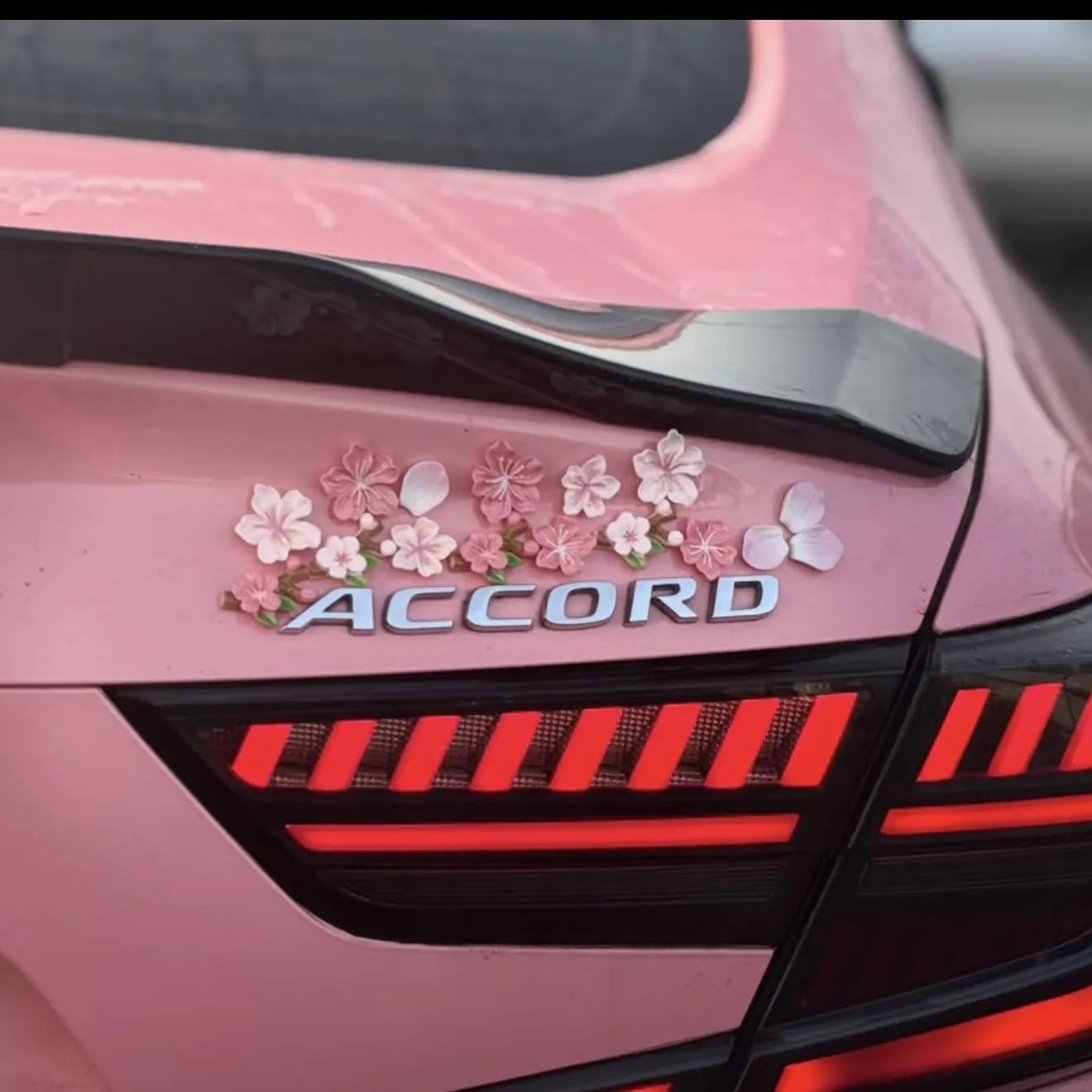 3D resin cherry blossom bumper sticker 8.2cm peach blossom pattern traceless glue