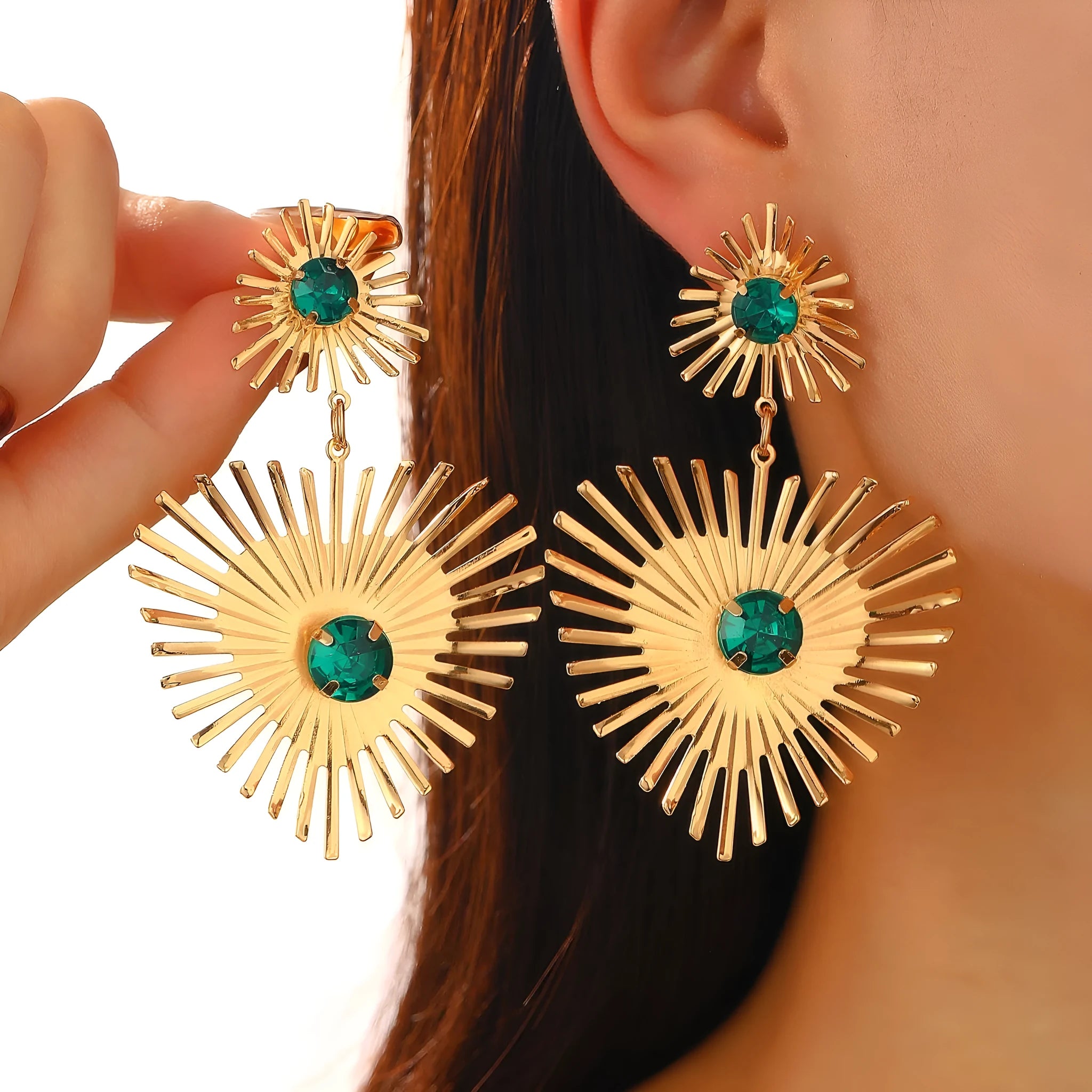 Bohemian sunflower heart-shaped earrings with rhinestone details in gold, alloy construction for women
