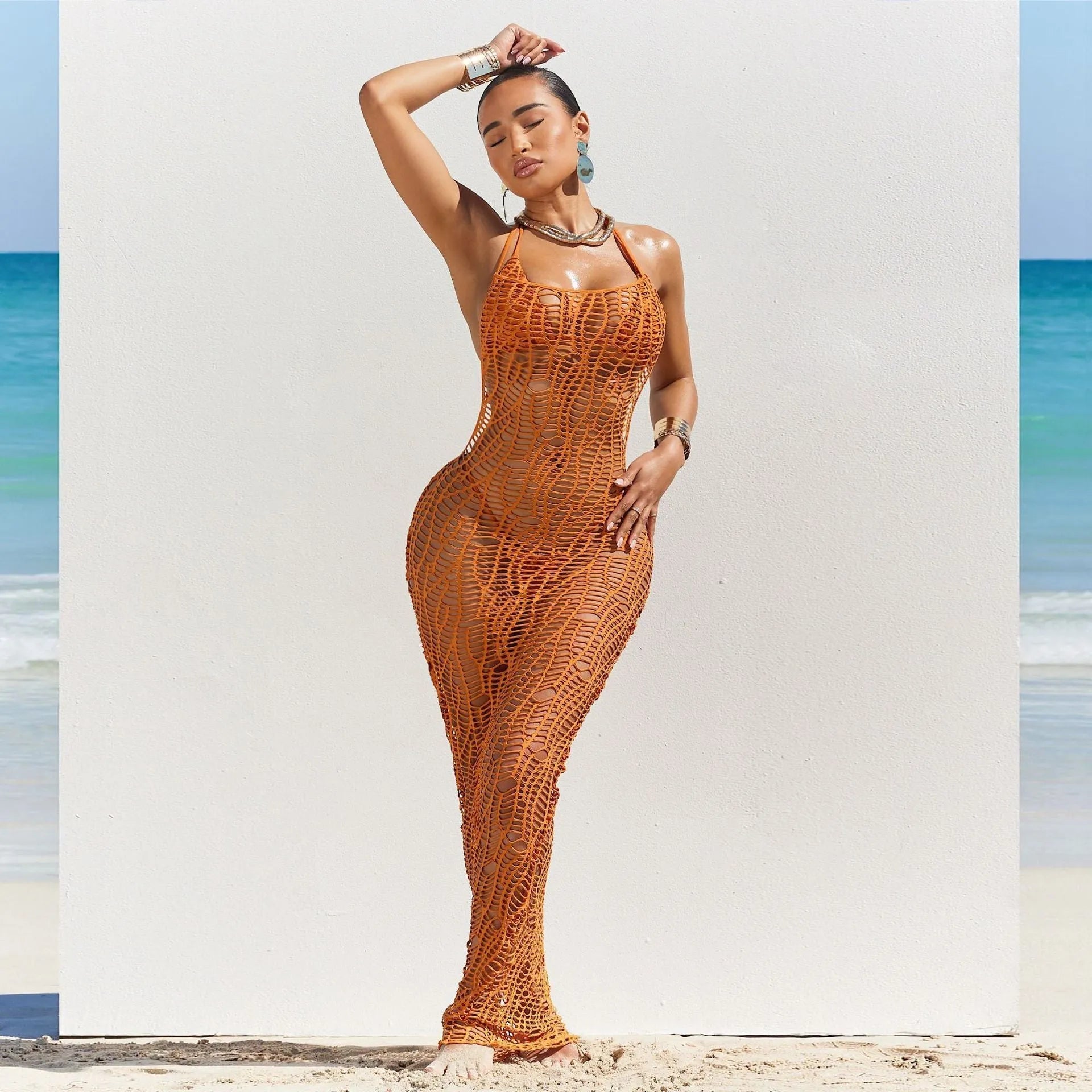 Women's hollow-out nude back halter three-piece swimsuit set in solid colour polyester