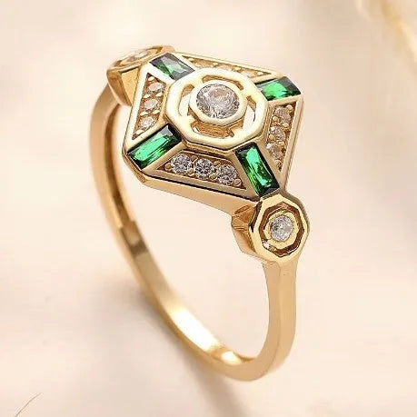 Square emerald green electroplated gemstone ring for women in Ins style.
