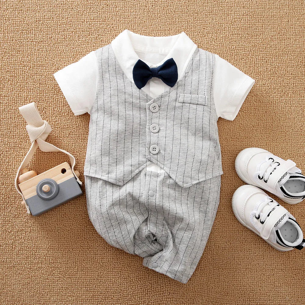 Baby boy gentleman-style long sleeve cotton jumpsuit in wine red, suitable for autumn and spring.