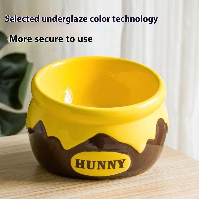 Ceramic cat bowl with high foot and oblique mouth design in beer style for cervical protection