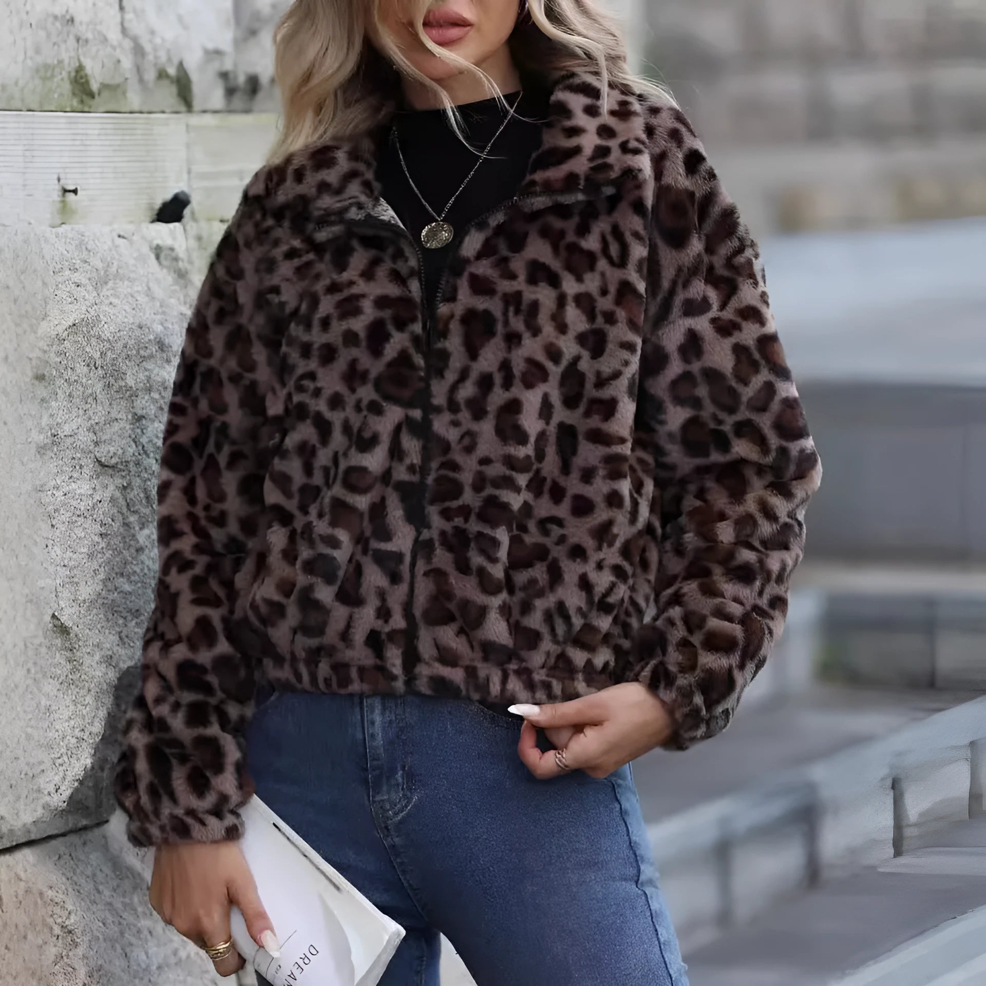 Women's loose long-sleeve leopard print plush coat with a zip front and raglan sleeves.