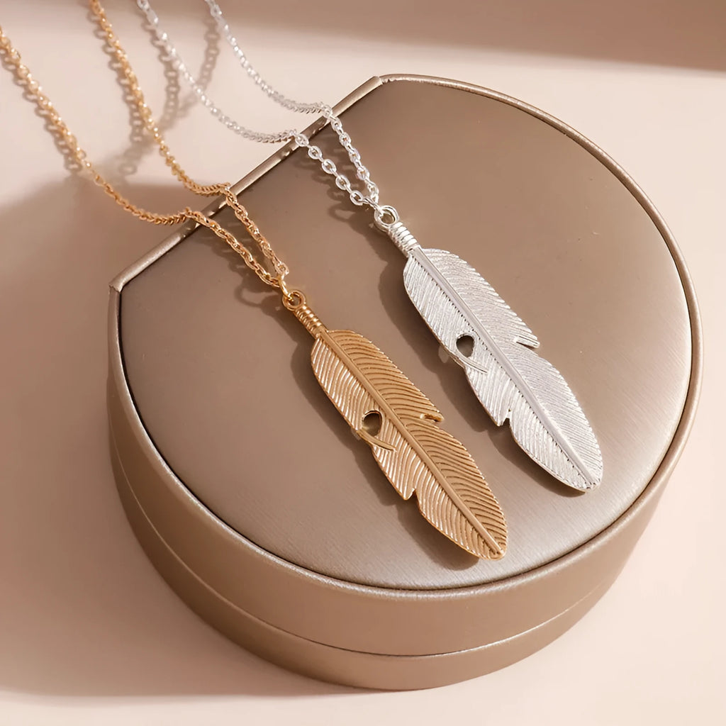 Retro feather tassel necklace for women in gold silver alloy with leaf geometry