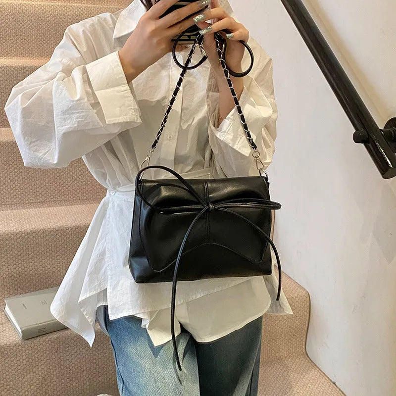 Women's black underarm bag with large capacity and street trend styling