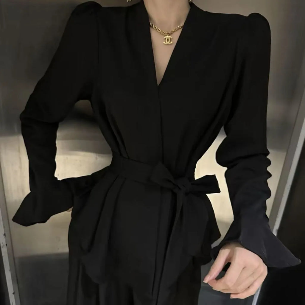 Women's French-style shirt with irregular collar and bell sleeves in various colours