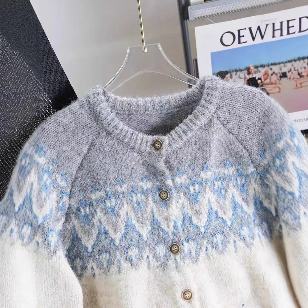 Women's loose fit jacquard patterned sweater coat in milky white