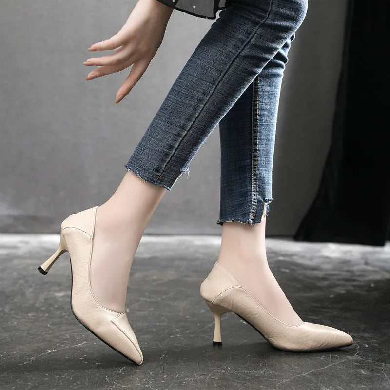 Solid colour pointed toe stiletto heel with artificial leather upper and rubber sole, sizes 30 to 44, 5cm or 7cm heel