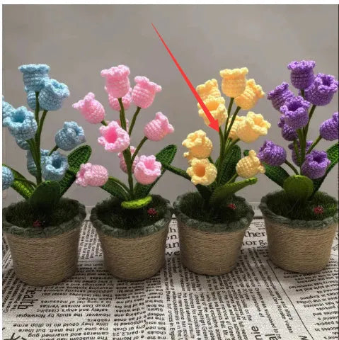 Handmade wool crocheted potted small night lamp with USB cable, 9 head Linglan style in pink