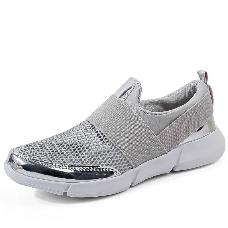 Women's lightweight sneakers in blue with breathable mesh construction and PU midsole