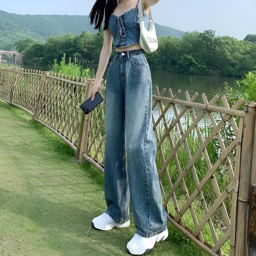 Slim straight-leg floor-length high-waist wide-leg pants in retro blue on a woman