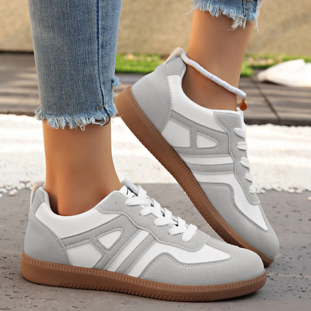 Women's retro colour matching lace-up jogging shoes with low platform heel and cross strap details