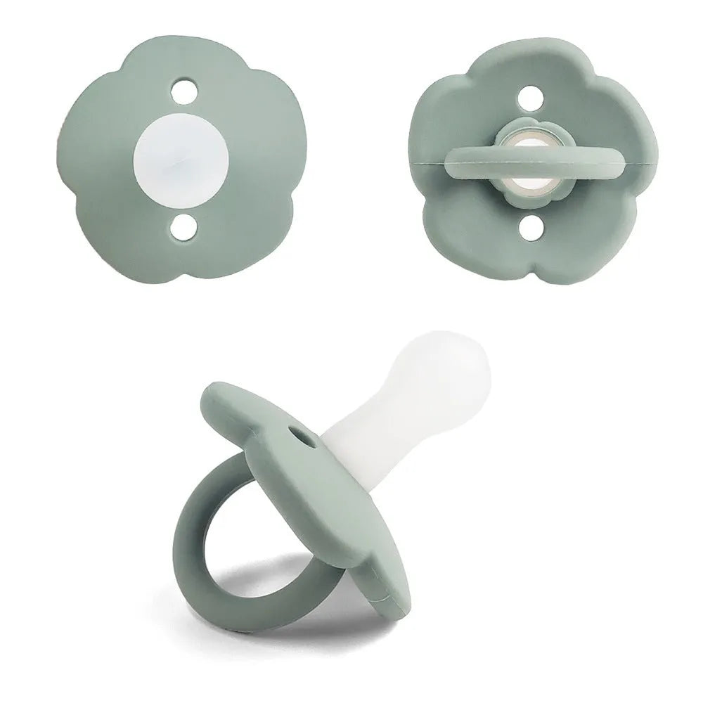 Baby pacifier with lace nipple in edible silicone, 6.5x5x5cm, for 0-6 months, apricot colour