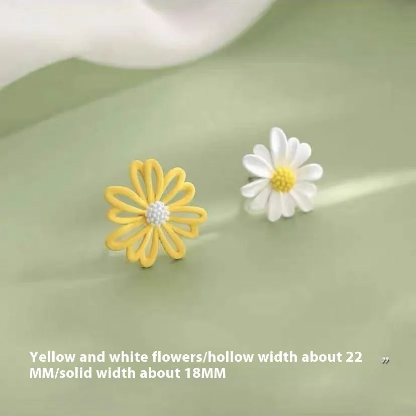 Cartoon flower earrings in alloy with blue and orange, white and green, or yellow and white two-tone colours