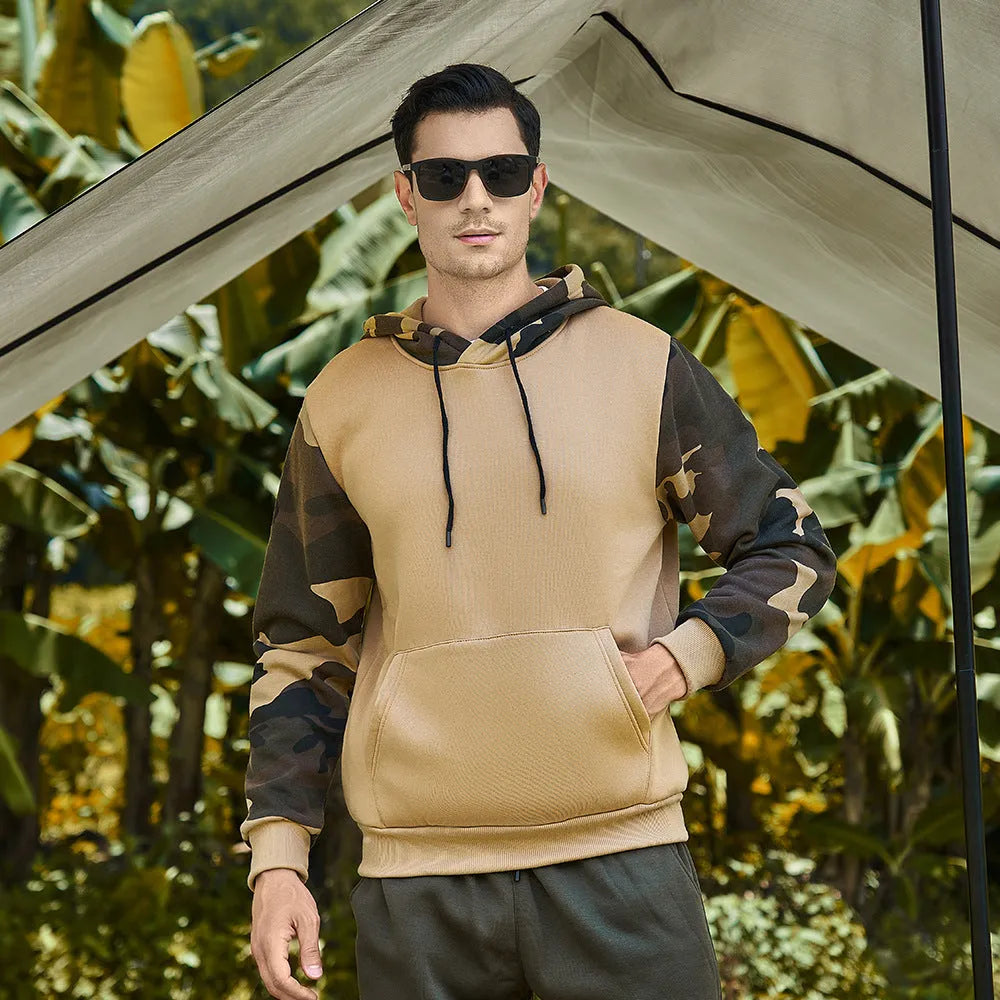 Men's camouflage colour block hooded sweater in polyester, size S to XXL, in Army Green