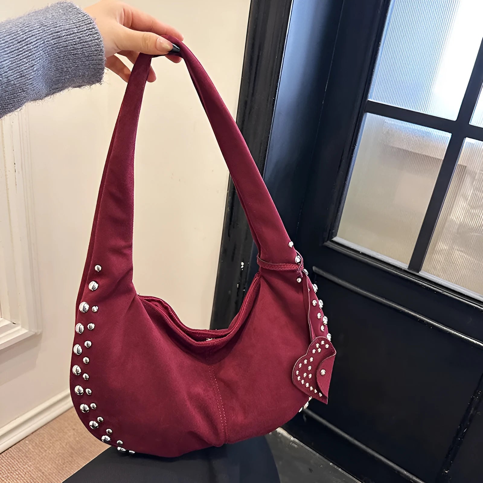 Soft plush underarm tote handbag in European American retro style, strapless design