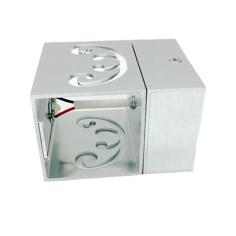 Modern aluminium butterfly-shaped LED wall lamp with remote control for colour changing