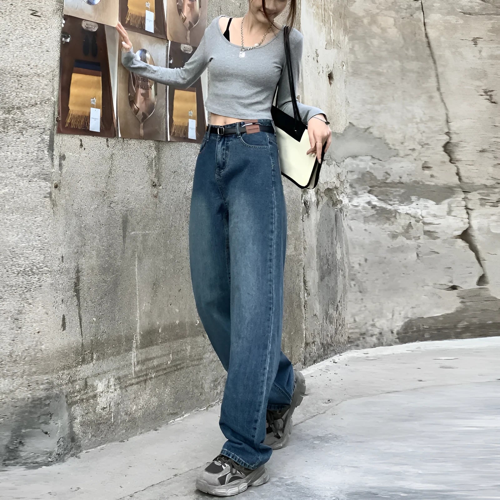 Women's high-waist straight leg jeans in retro blue cotton denim