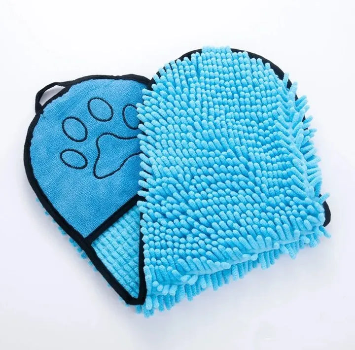 Blue quick-dry pet bath towel shown draped, sized 62 cm by 23 cm for drying dogs and cats.