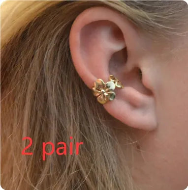 Women's starfish and conch shell stud earrings with electroplated gold finish