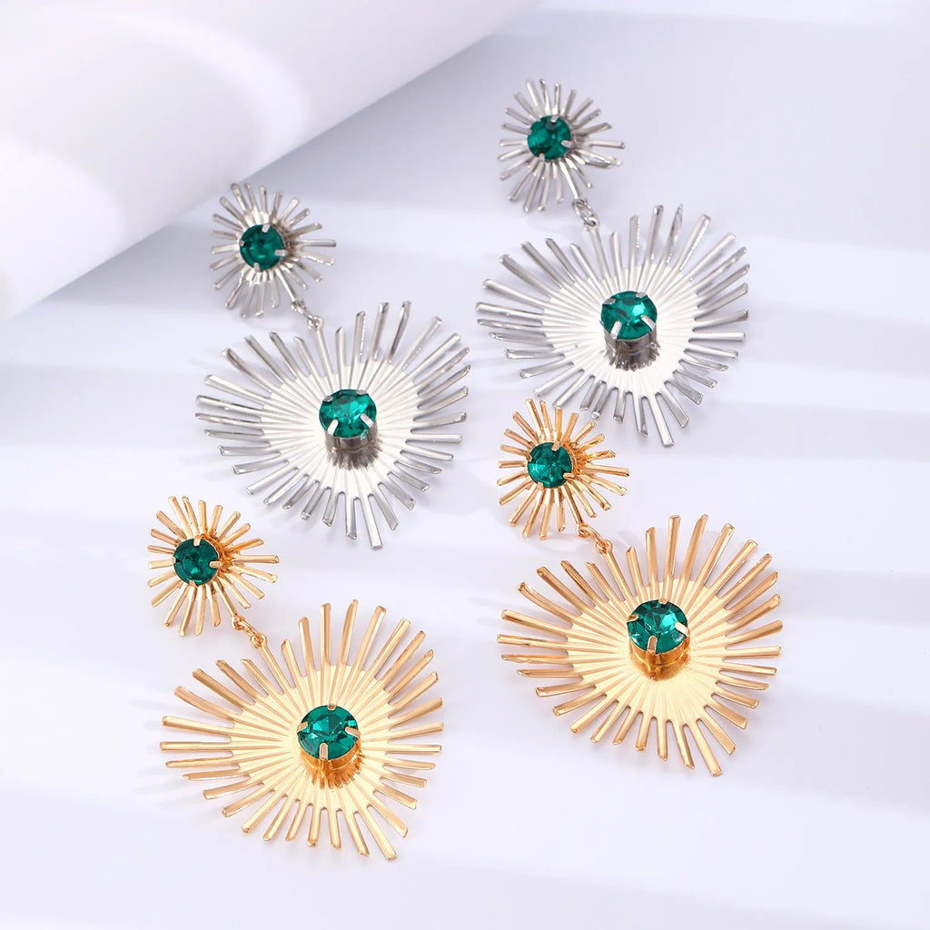 Bohemian sunflower heart-shaped earrings with rhinestone details in gold, alloy construction for women