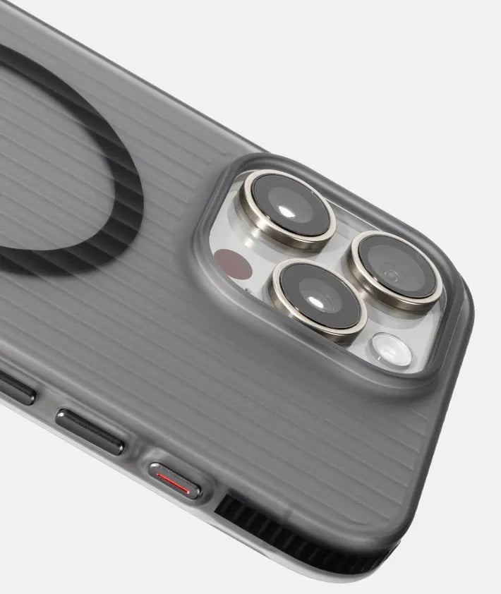 Magnetic phone case for iPhone 13 14 15 drop-resistant striped PC hard shell with anti-slip bars black