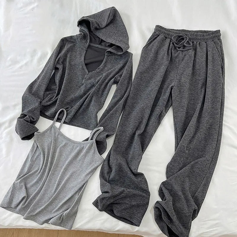 Grey three-piece women's casual sports suit with long sleeve princess top, shorts and vest, sizes L to 4XL