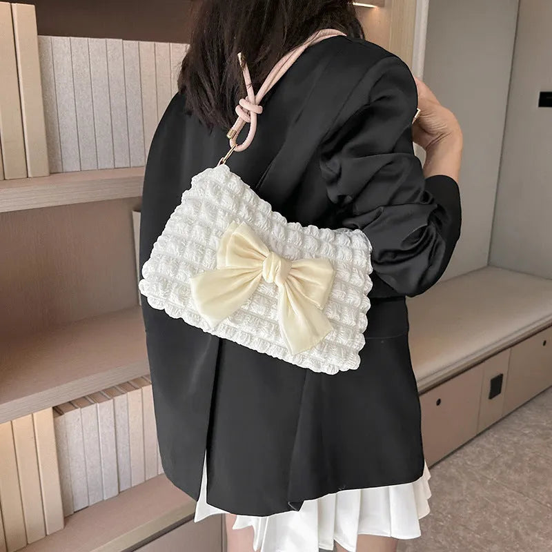 Women's one-shoulder canvas handbag in horizontal square shape with street trend sewing thread detailing