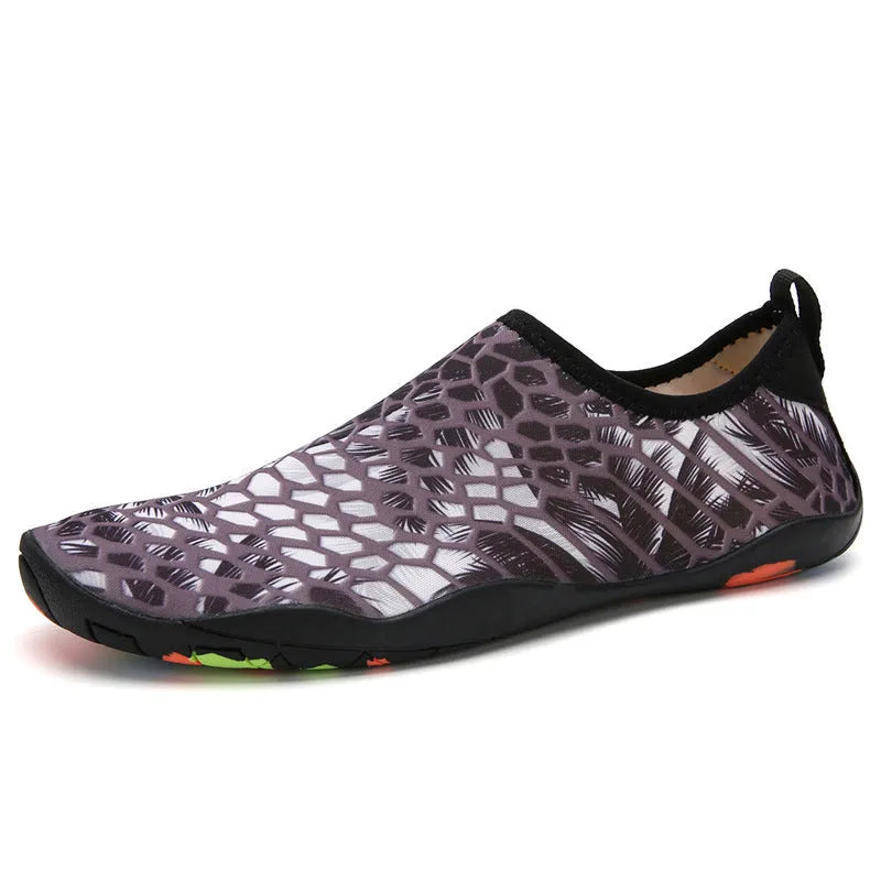 Lycra elastic fabric beach wading shoes with EVA midsole in multiple colour options