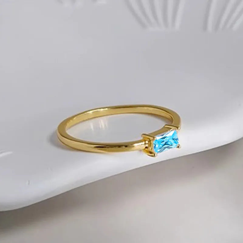 Sapphire blue zircon bracelet ring with geometric oval love heart design on copper base
