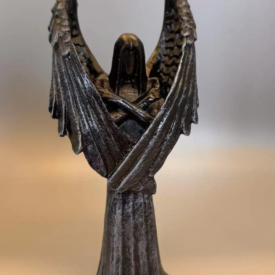 Dark angel resin statue ornament with Gothic style measuring 6.5x5x17cm