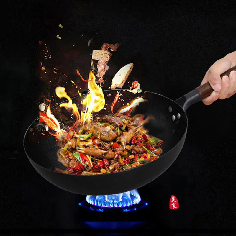 Traditional black iron wok with wooden handle, 32cm diameter, no chemical coating