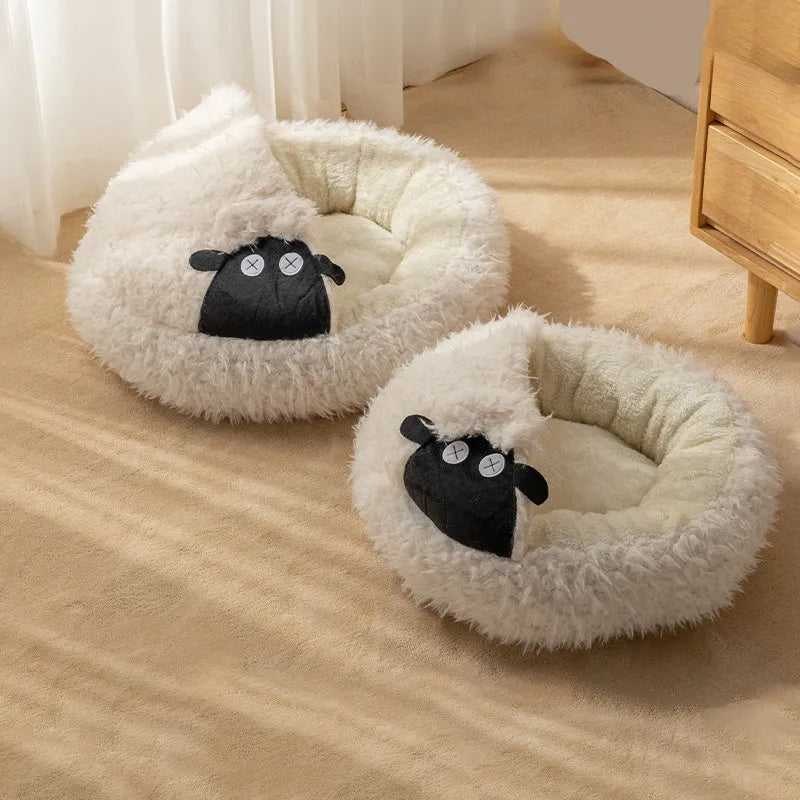 Lamb shape cave cat bed, winter warm enclosed semi-enclosed round bed, sizes S 45x45x13cm and M 53x53x13cm