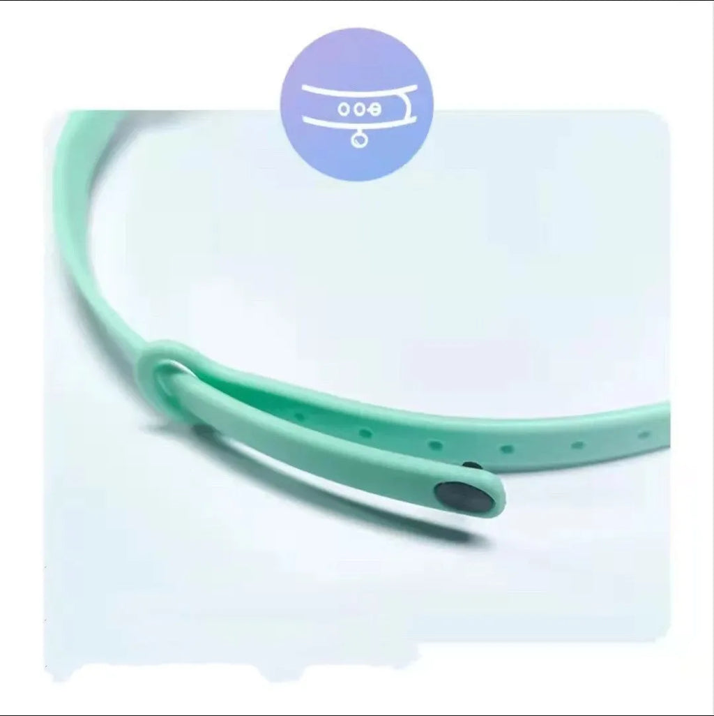 Automatic cat teaser with infrared laser pen light and monochrome PC TPC laser collar for cats