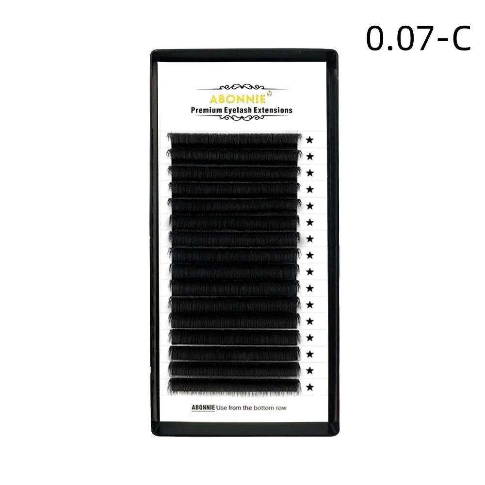 16-row dense false eyelashes made from mink hair with matte round wool finish