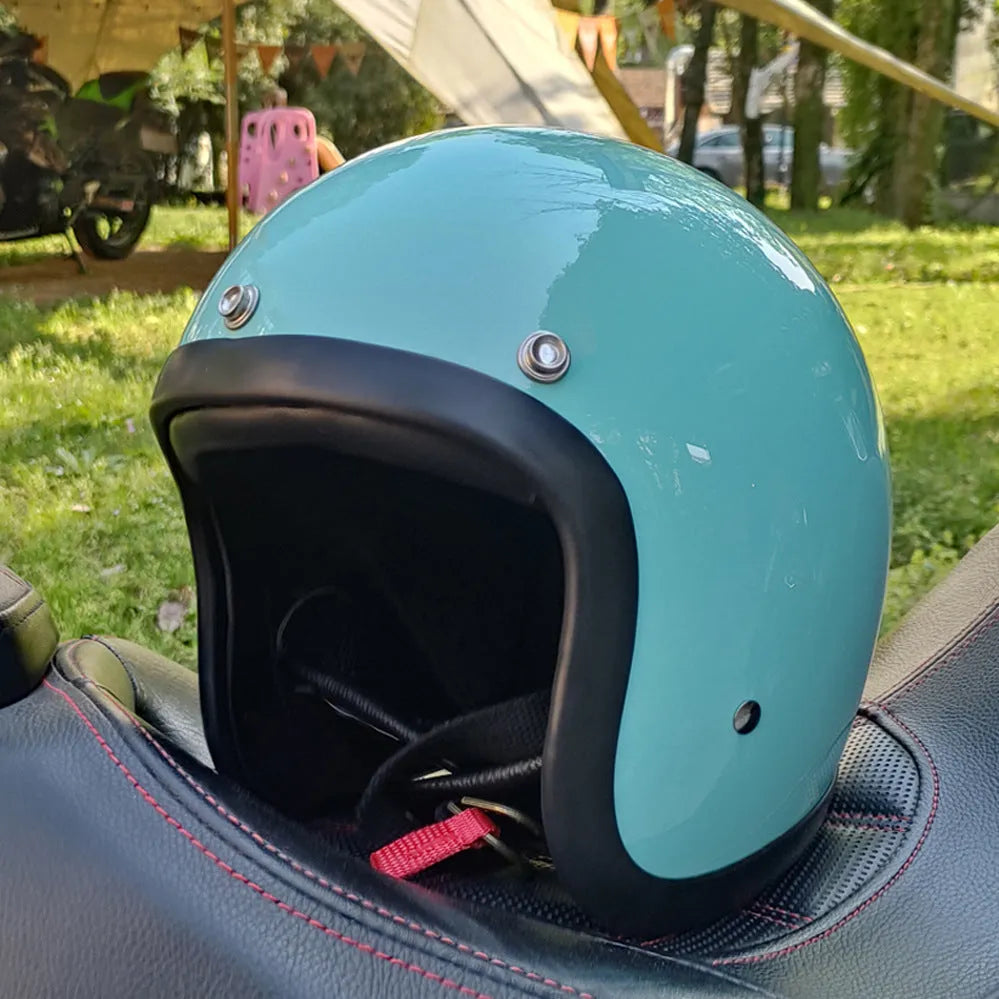 Retro style half helmet motorcycle helmet in glass fibre construction for electric scooter commuting